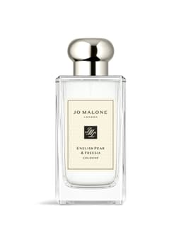 English Pear & Freesia